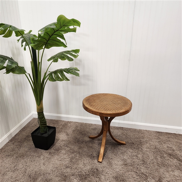 Round Rattan Side Table/Plant Stand