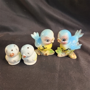 Salt & pepper shakers- Lovebirds