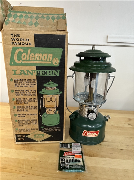 Coleman Lantern 220F195