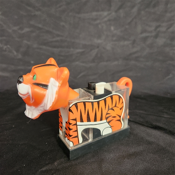 1974 Whirley Tiger Salt & Pepper shaker