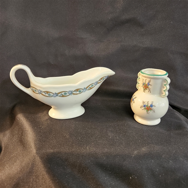 Small decorative ceramic pieces