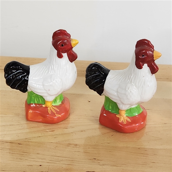 MCM Rooster Salt & pepper shakers